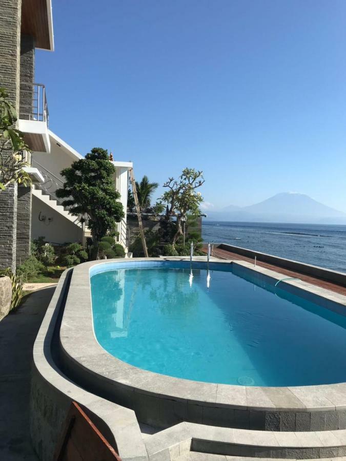 Green Beach Inn Batununggul Exterior foto