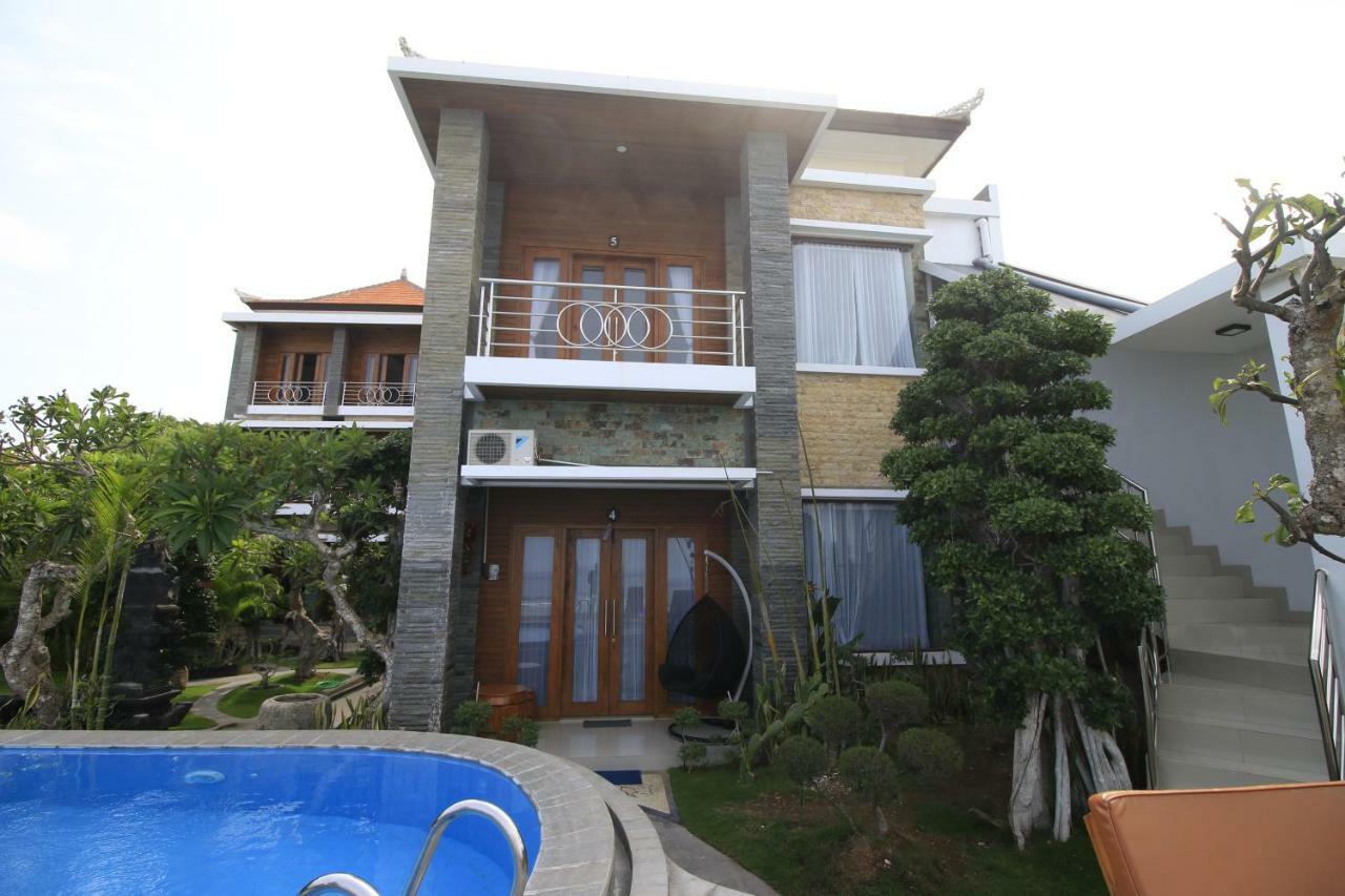 Green Beach Inn Batununggul Exterior foto