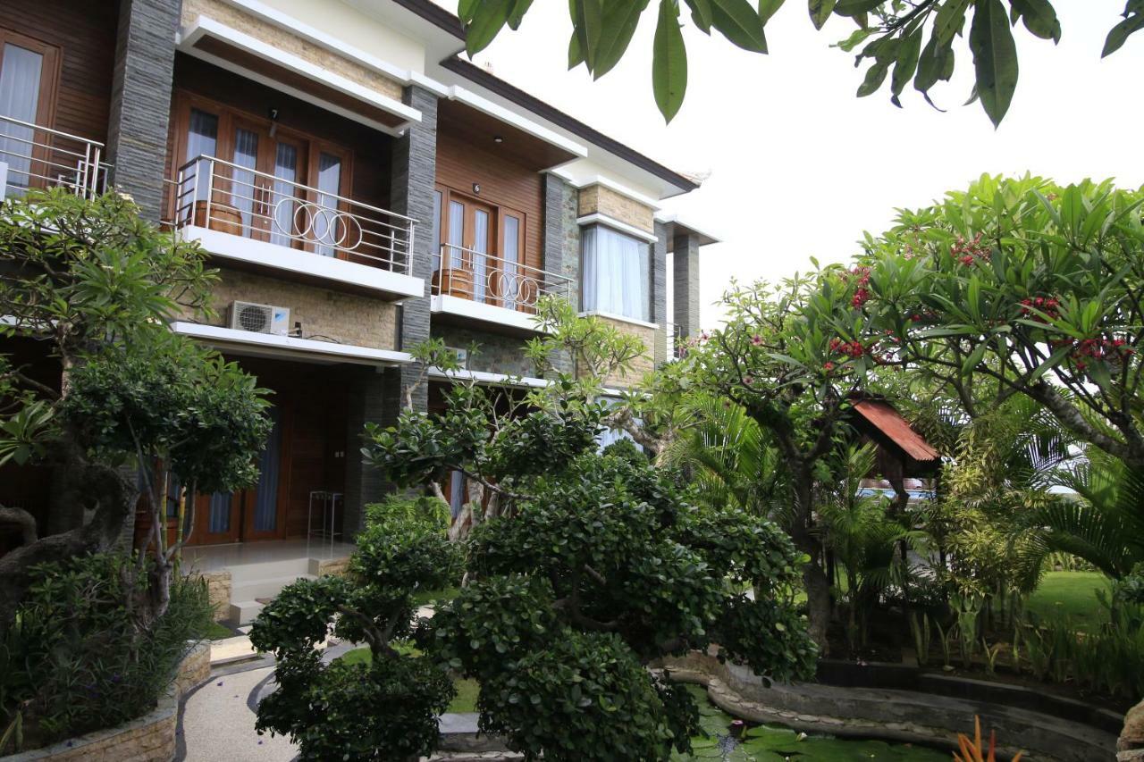 Green Beach Inn Batununggul Exterior foto